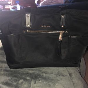 Michael kors tote